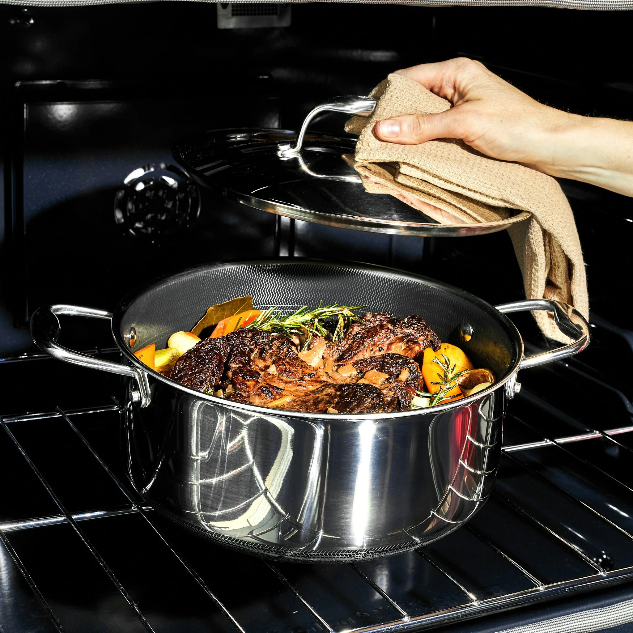 Hybrid Dutch Oven, 5-Qt - Image 7