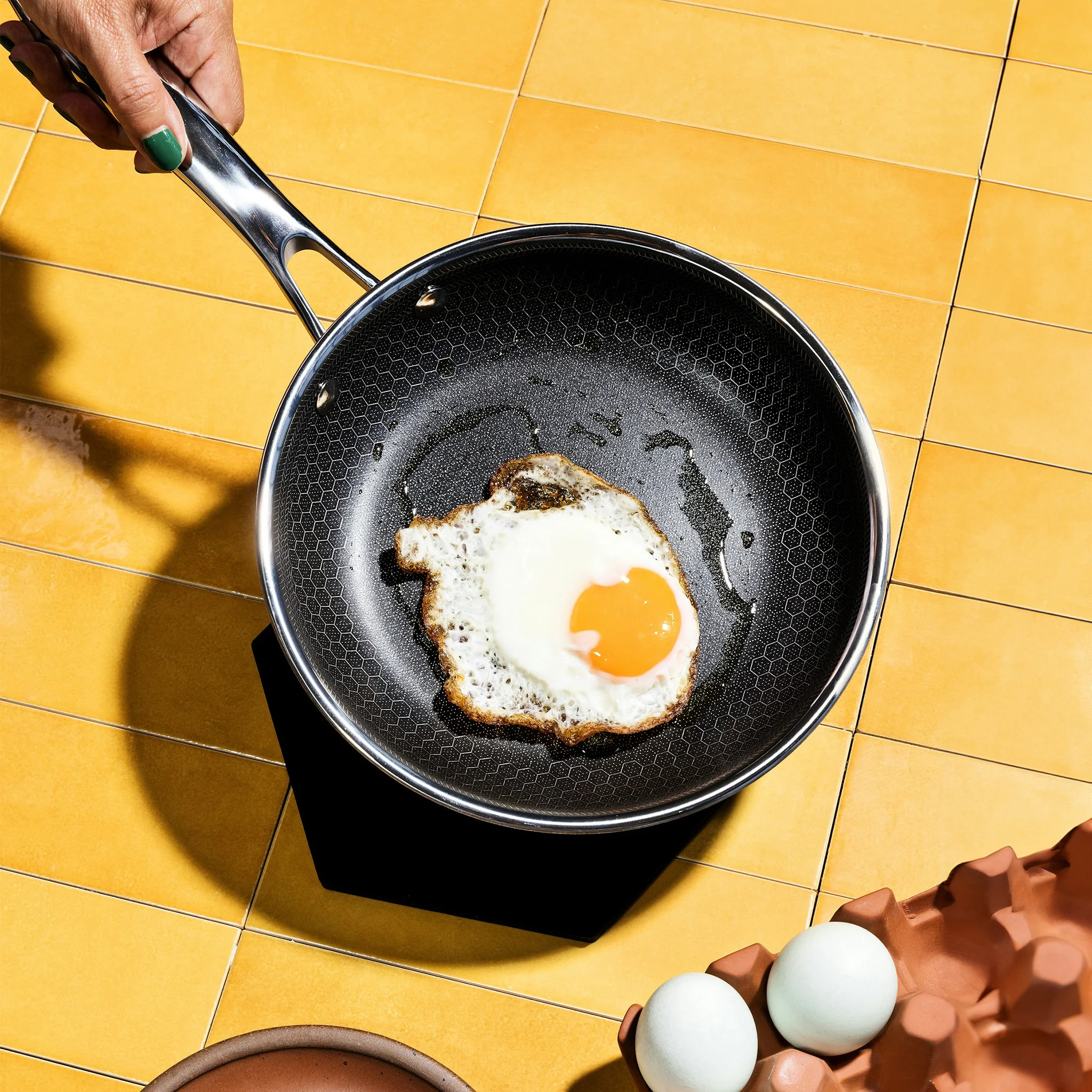 Hybrid Fry Pan with Lid, 7" - Image 6